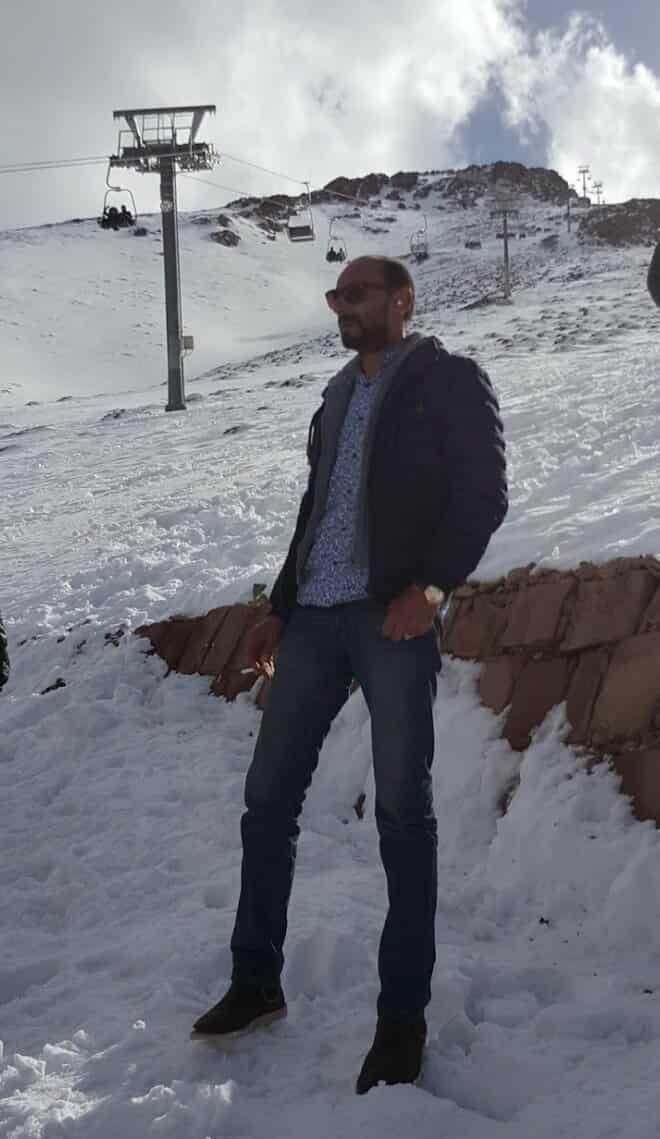 الفنان وليد محمد عبده